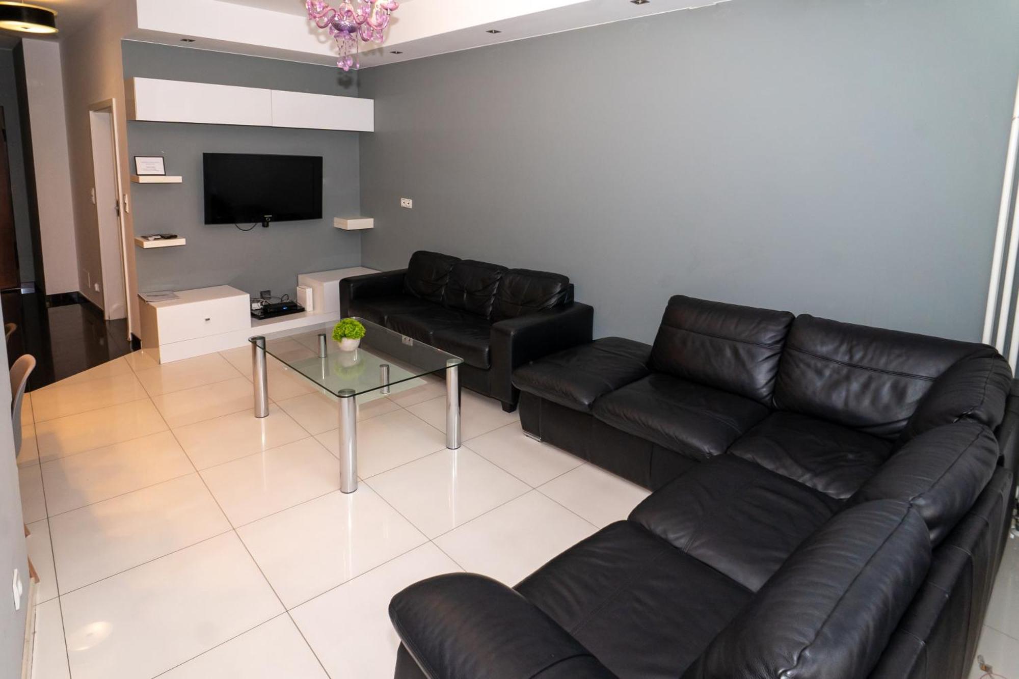 Triton Apartments Varsovie Extérieur photo