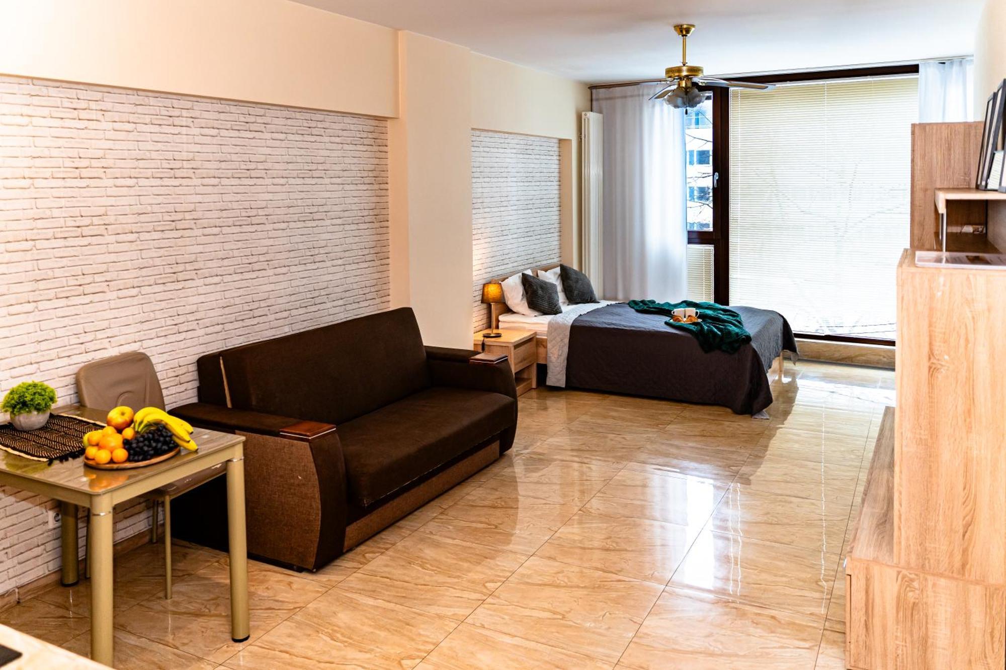 Triton Apartments Varsovie Extérieur photo